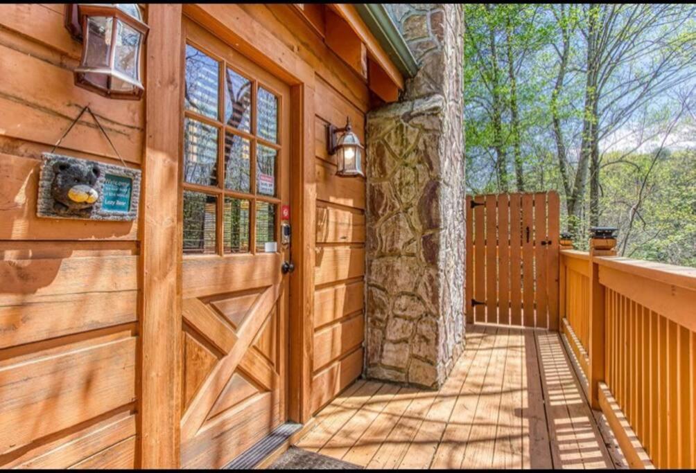 Lazy Bear Cabin Sevierville Extérieur photo